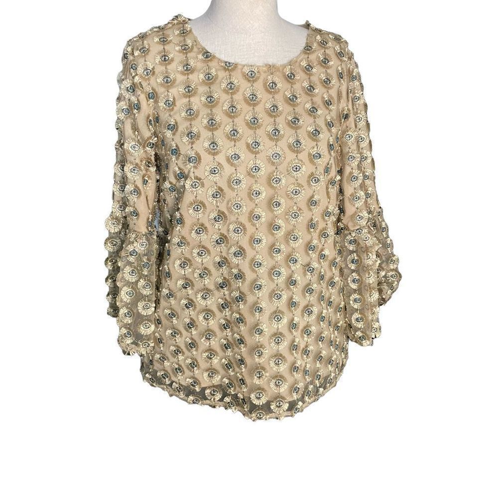 Calvin Klein all eyes on you in this amazing top!  Xs flesh of the gods